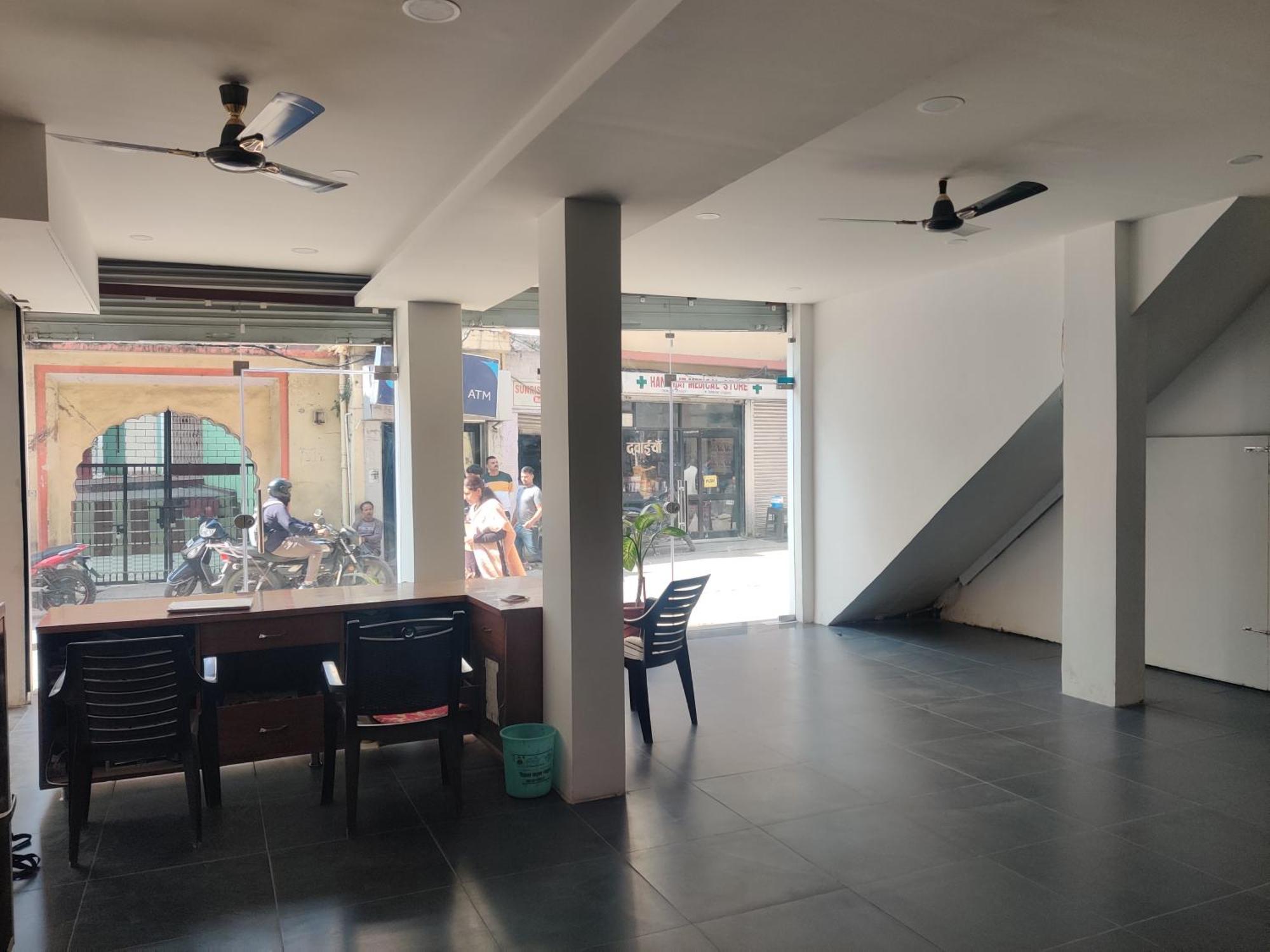 Hotel Hv Nāhan Exteriér fotografie